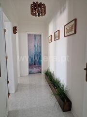 -611474854_apartamento-t2-seixal-santa-marta-do-pinhal_14_1_1474854_18021568_2_1_GBsigIVQpfXxZ6MFVdm3Y_2bFT_2fzfN7lMp40RTM_2b2ILK7EB8h4ZPpqcw_.jpg