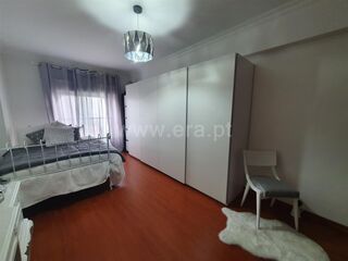 -611474854_apartamento-t2-seixal-santa-marta-do-pinhal_14_1_1474854_18021593_2_1_o0sHzJjan3ZgC809dYTfAZhwJUzV_2fkDsGvB7R1T2aS3EB8h4ZPpqcw_.jpg
