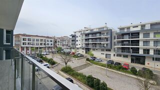 -611475942_apartamento-t3-almada-charneca-da-caparica_14_1_1475942_18033944_2_1_CLwKIeA3SfKmdUtzVQlxweX1jYa8gJWiCb_2bQnO2zZ1XEB8h4ZPpqcw_.jpg