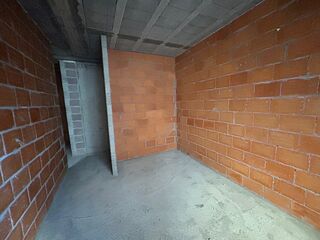 -8041896600_prod_227144_slide.jpg