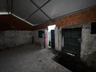 -8096367345_prod_2311204_slide.jpeg