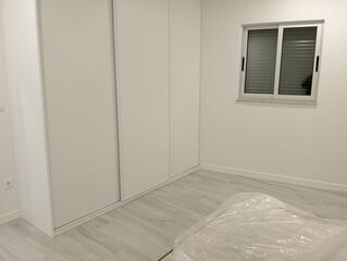 -8144434105_prod_790109_slide.jpg