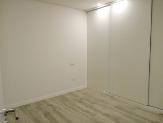 -8144434105_prod_790119_slide.jpg