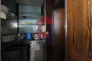-221037093_cf07af1d-6be2-4fc6-9bb3-e016f100ba97.jpg
