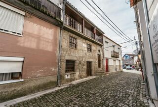 -611435007_moradia-geminada-t2-covilha-teixoso_14_1_1435007_17687744_2_1_kYc6V_2fH4kn18kiBd_2f6r_2f6eWvAqOF3W6vqeXh940LOanEB8h4ZPpqcw_.jpg