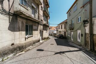 -611475075_apartamento-t2-covilha-covilha_14_1_1475075_18055704_2_1_gZJfbP2KdrdiHS4LHCBxrxu0_2fPPn4lqeQwtfNsujDfXEB8h4ZPpqcw_.jpg