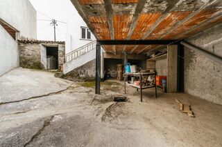 -611480172_moradia-geminada-t3-covilha-peraboa_14_1_1480172_18191163_2_1_LULjgkJvLdWMqcqizTuMC2utKCfZnkHL22LfuAI11s7EB8h4ZPpqcw_.jpg