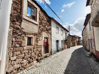 -611440513_moradia-em-banda-t3-castelo-branco-freixial-e-juncal-do-campo_14_1_1440513_17662602_2_1_veM3ShdVrD1aAO9DRRlE4a_2fIybBAas09nm6MLBXVHYvEB8h4ZPpqcw_.jpg