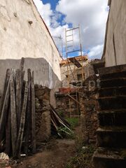 -611440513_moradia-em-banda-t3-castelo-branco-freixial-e-juncal-do-campo_14_1_1440513_17662605_2_1_acQJRN8xYw31lIbGQ0W2jNjO66QW6azFrSfqPbpCXAzEB8h4ZPpqcw_.jpg