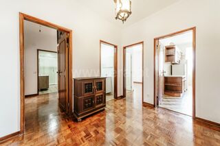 -611490572_apartamento-t4-covilha-covilha-e-canhoso_14_1_1490572_18207015_2_1_b3VeDtqv1WQzksNPDAUNtB0EvUyCW99WKU8JQ1Jq0g7EB8h4ZPpqcw_.jpg