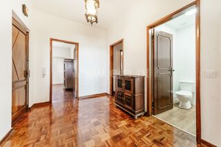 -611490572_apartamento-t4-covilha-covilha-e-canhoso_14_1_1490572_18207016_2_1_7W95YApr5Fk6duW7lfs6_2fX9b6I_2b_2ftymvNRadNsbjlf_2fEB8h4ZPpqcw_.jpg