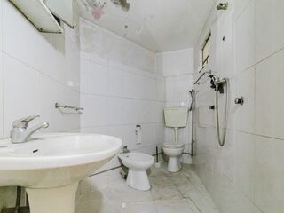 -212562718_IDc32c8d01-0000-0500-0000-000014f5a86d.jpg