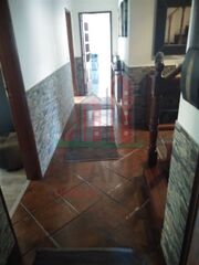 -706164688_udm6kzwvixwthr6p.jpg