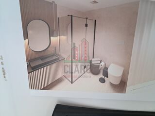 -706174474_thewongflpgswtqa.jpg