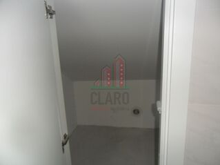 -706186525_28itzx0u78x6wep6.jpg
