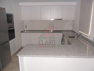 -706186561_pf4rl7kk8nf5busi.jpg