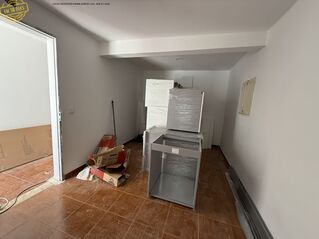 -706168293_po2492ux9t2jtp2b.jpg