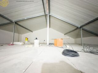 -706170279_qblhq2kroqcaa9a9.jpg