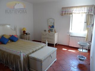 -199156200_ID4ea75100-0000-0500-0000-000002911dc5.jpg