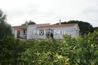 Quinta/Herdade V3 Azenha Aljezur - electricidade, equipada, bonitas vistas, água, ar condicionado