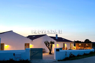 Farm V3 Bordeira Aljezur - furnished, alarm, equipped, terrace, fireplace, store room