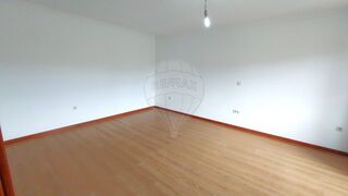 -2120211400237_aa569a3f-937b-45ad-9598-05440226fd31.jpg