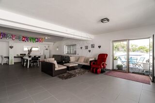-2120251304060_ad9c9bcf-ceab-4d8b-b053-73f462b8f0d3.jpg