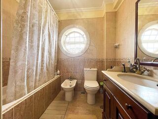 -2120881249100_bcd1022f-6f51-413f-8d1f-ec60865ea258.jpg