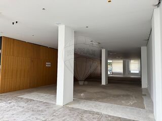 -2121701378084_a53e6a54-d5ce-4ab3-ad76-14d54663eff6.jpg