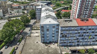 -2123061330135_2fa515f1-a8da-41a9-87bb-32f690c5e9a6.jpg