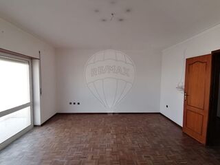 -2123751455051_f1d6122f-bef3-4ab2-85cc-e556c4742baf.jpg