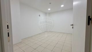 -2123821036457_fc5e3d12-5a72-4080-91ef-638672a32a79.jpg