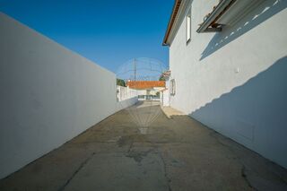 -2123871118029_d7724aea-1e6f-421e-a19b-8ea7cdfc97c8.jpg