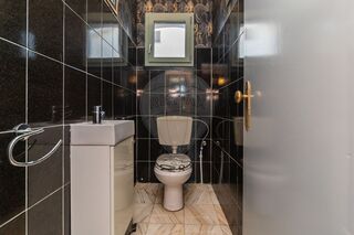 -2124161285011_d5e64a5d-a05e-4e19-a683-db7ac65c0022.jpg
