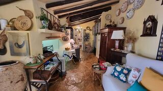 -2125151016126_ff8d5c9b-acd7-40b4-9e47-35ce1d9048f3.jpg