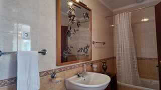 -2125361080005_ad7ae86f-ea59-4725-b937-54bb4ab4c913.jpg