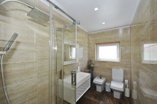 -2126101071004_c382b809-227e-4b24-96c6-e0d3b9ec2e3b.jpg