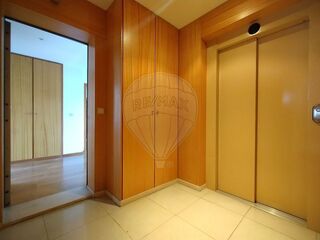 -2126311008071_fd9779df-26e1-4ec8-944e-2ca18b3096a1.jpg
