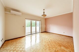 -611471802_apartamento-t3-seia-seia_14_1_1471802_18081806_2_1_KbeTV_2baALGlmOYRSbbE1nsT4SZBS_2fAhee58ArzgCujrEB8h4ZPpqcw_.jpg