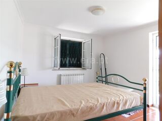 -611491902_moradia-t2-oliveira-do-hospital-santa-ovaia-e-vila-pouca-da-beira_14_1_1491902_18209630_2_1_cQk43kdXJBXnufTMvK7ENb0VD_2fjAUEp8RqVHesJiPJvEB8h4ZPpqcw_.jpg