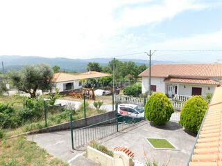 -611491902_moradia-t2-oliveira-do-hospital-santa-ovaia-e-vila-pouca-da-beira_14_1_1491902_18209632_2_1_fgl_2frZLErXIYGGMyHfrLH9K9junMkpdkg7dkJ99nebTEB8h4ZPpqcw_.jpg