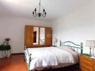 -611491902_moradia-t2-oliveira-do-hospital-santa-ovaia-e-vila-pouca-da-beira_14_1_1491902_18209635_2_1_zCuOaLm8_2bA_2fPXylFFPcp0nYO0EBJeKSGbNrOcCG56CfEB8h4ZPpqcw_.jpg