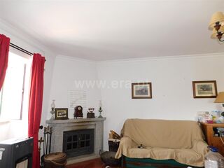 -611491902_moradia-t2-oliveira-do-hospital-santa-ovaia-e-vila-pouca-da-beira_14_1_1491902_18209641_2_1_nwXf00X7urRXpOZRVjbtXKY6vJpArg4dAempMToLpMTEB8h4ZPpqcw_.jpg