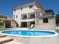 Para venda Moradia V4 Caldas da Rainha A dos Francos - piscina, cozinha equipada, bbq, varanda, painéis solares, arrecadação, lareira