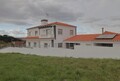 Para venda Moradia V3 Costa de Prata Roliça Bombarral - cozinha equipada, bbq, aquecimento central, painéis solares, jardim, garagem, piscina, lareira