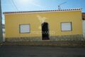 Para venda Moradia V3 no centro Alvalade Santiago do Cacém - quintal, ar condicionado, lareira