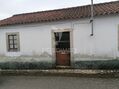À venda Casa Antiga V2 Almoster Santarém