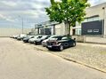 Armazém Industrial com 550m2 Guimarães - wc, estacionamento
