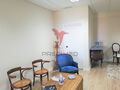 Alugar Clínica Médico no centro Funchal - sala de espera, ar condicionado, internet, varanda, sala de reunião, alarme, wc, recepção