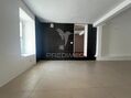 Rent Shop Palmela - plenty of natural light